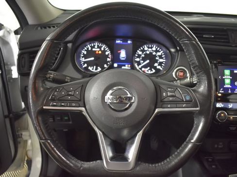 Used 2019 Nissan Rogue SV w/ Sun & Sound Touring Package AWD/4WD image 15
