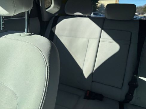 Used 2025 Hyundai Kona SEL image 37