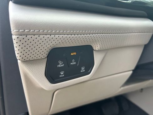 New 2026 Volkswagen Atlas SE FWD image 54