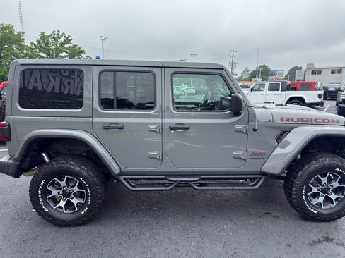 Used 2019 Jeep Wrangler Unlimited Rubicon AWD/4WD image 4