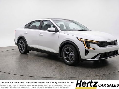 Used 2025 Kia K4 LXS FWD image 1