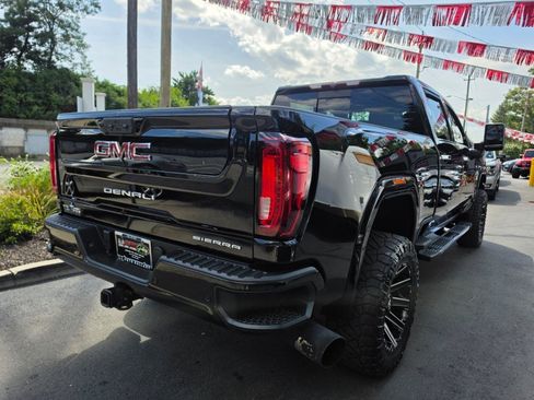 Used 2022 GMC Sierra 2500 Denali AWD/4WD image 3
