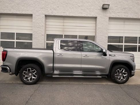 Used 2023 GMC Sierra 1500 SLT AWD/4WD image 1