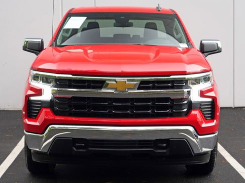 Used 2023 Chevrolet Silverado 1500 LT AWD/4WD image 40