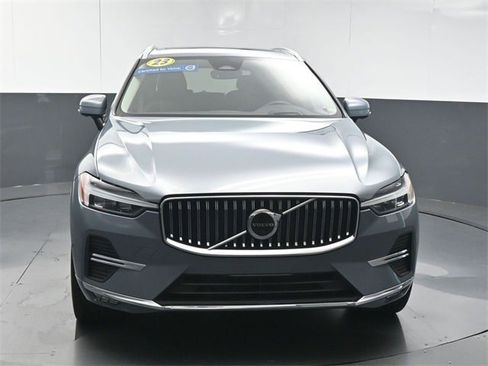 Certified 2023 Volvo XC60 B5 Ultimate image 4