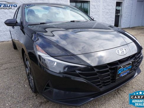 Used 2023 Hyundai Elantra SEL w/ Convenience Package FWD image 7