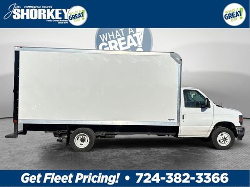 New 2026 Ford E-450 and Econoline 450 Super Duty w/ Driver's Safety Package RWD image 2