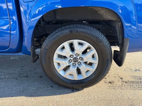 Used 2024 Nissan Frontier SV w/ SV Convenience Package image 11
