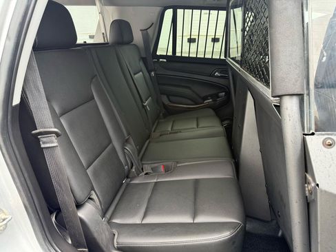 Used 2019 Chevrolet Tahoe 2WD w/ Remote Keyless Entry Package image 36