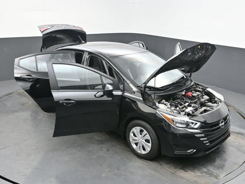 New 2025 Nissan Versa S w/ Trunk Package image 38