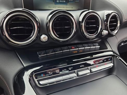 Used 2019 Mercedes-Benz AMG GT Roadster image 25