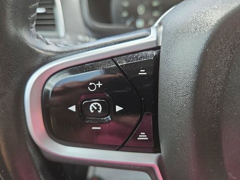 Used 2018 Volvo XC90 T6 Inscription w/ Convenience Package AWD/4WD image 18