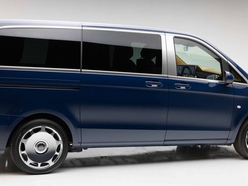 Used 2021 Mercedes-Benz Metris Passenger image 35