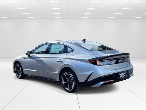 New 2026 Hyundai Sonata SEL image 4