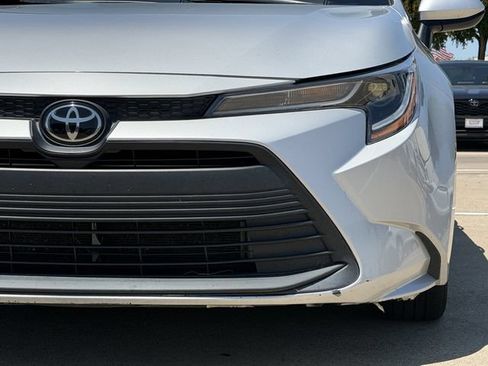 Used 2023 Toyota Corolla LE FWD image 9