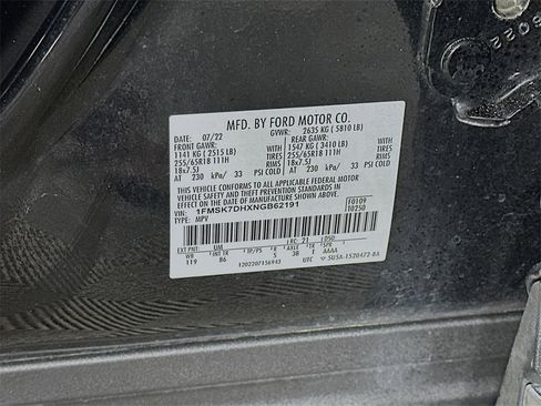 Used 2022 Ford Explorer XLT image 35