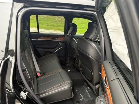 New 2026 Jeep Grand Cherokee Summit AWD/4WD image 31