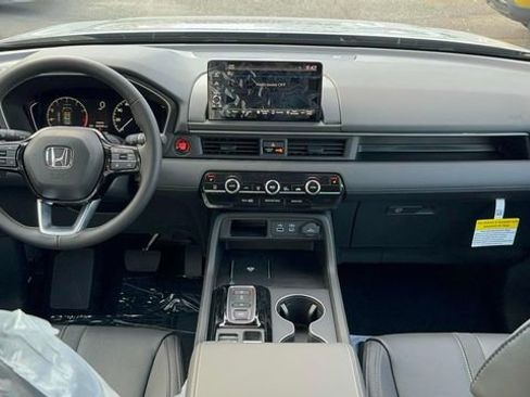 New 2025 Honda Pilot EX-L image 36