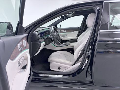 Used 2021 Mercedes-Benz E 350 4MATIC Sedan image 12