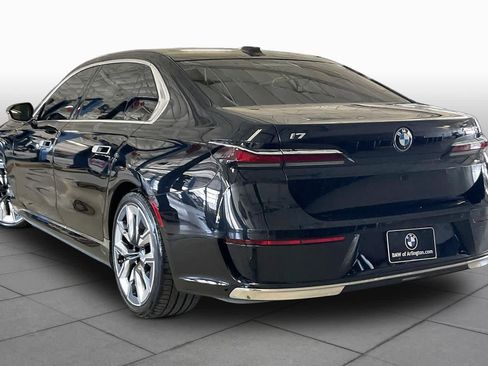 Used 2024 BMW i7 xDrive60 w/ Executive Package AWD/4WD image 11