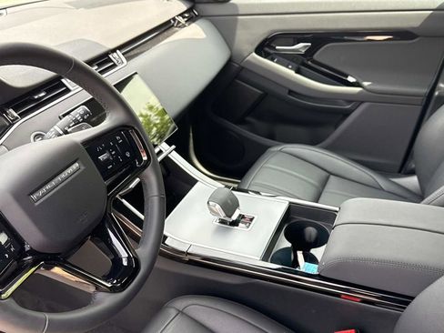 Used 2024 Land Rover Range Rover Evoque S image 20