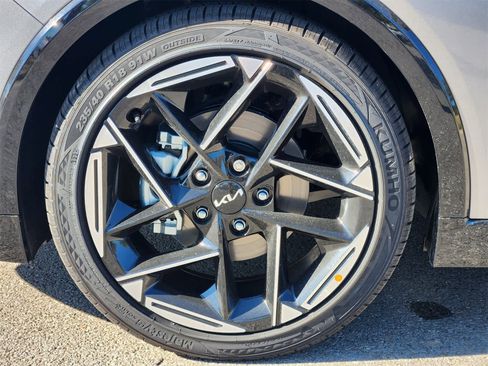 New 2025 Kia K4 GT-Line w/ GT-Line Sunroof Package image 8