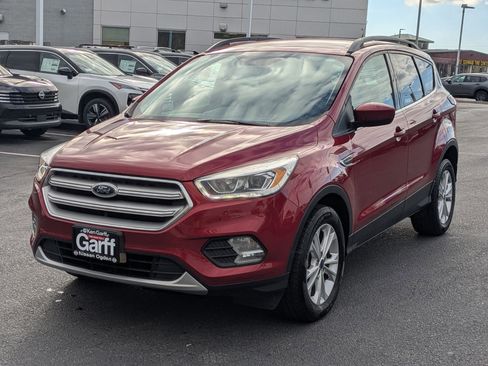 Used 2019 Ford Escape SEL image 10