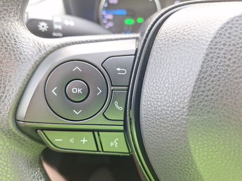 Used 2022 Toyota RAV4 XLE image 23