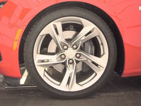 Used 2020 Chevrolet Camaro SS image 14