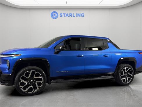 Certified 2025 Chevrolet Silverado EV RST image 2