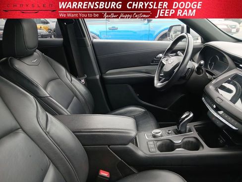 Used 2023 Cadillac XT4 Premium Luxury AWD/4WD image 13