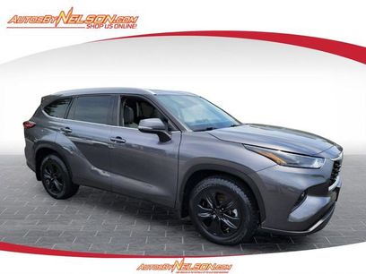 Used 2022 Toyota Highlander XLE