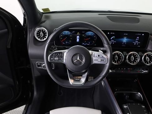 Used 2021 Mercedes-Benz GLA 250 4MATIC image 21