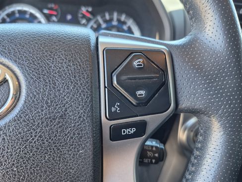 Used 2018 Toyota 4Runner SR5 Premium AWD/4WD image 32