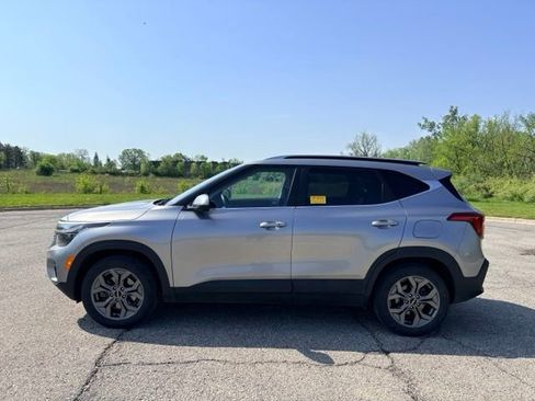 Certified 2024 Kia Seltos S AWD/4WD image 2