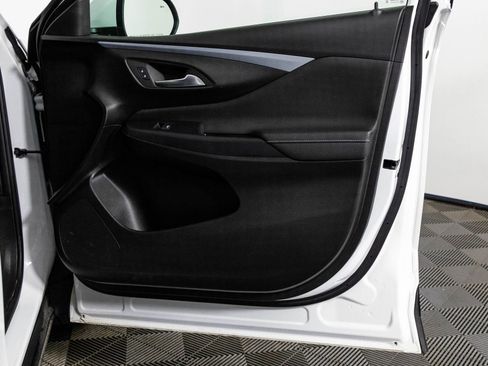 Certified 2024 Buick Envista Preferred w/ Convenience I Package image 40