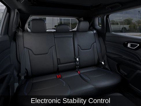 New 2026 Jeep Compass Limited w/ Sun, Sound & Navigation Group AWD/4WD image 18