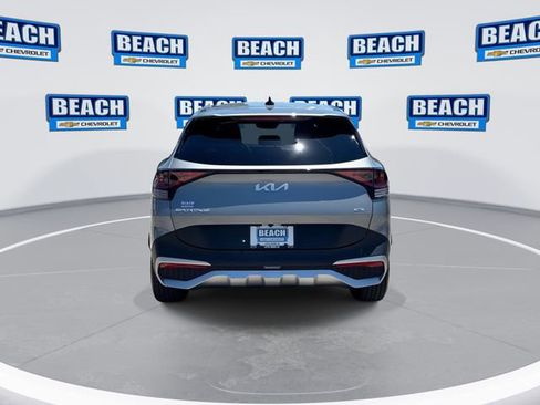 Used 2023 Kia Sportage LX AWD/4WD image 7