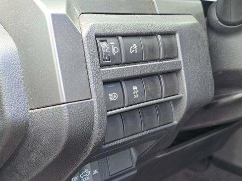 Certified 2025 Toyota Tacoma TRD Sport AWD/4WD image 24