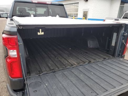 Used 2019 Chevrolet Silverado 1500 RST AWD/4WD image 37