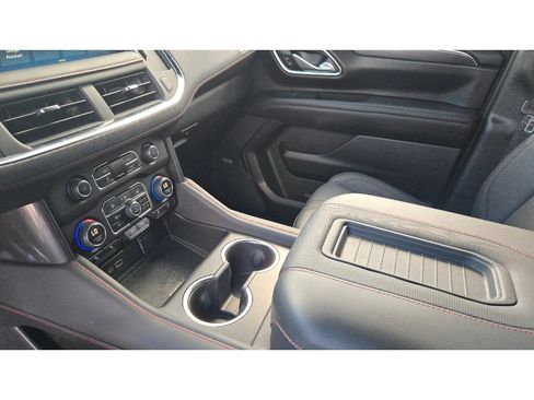 Used 2024 Chevrolet Suburban RST w/ Luxury Package AWD/4WD image 32