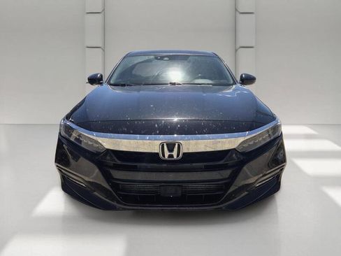 Used 2020 Honda Accord Touring image 2