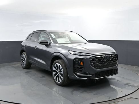New 2026 Audi Q3 quattro 2.0T AWD/4WD image 3
