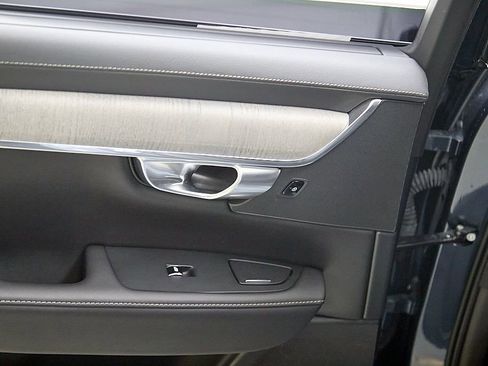 Used 2023 Volvo S90 B6 Ultimate w/ Protection Package Premier AWD/4WD image 22