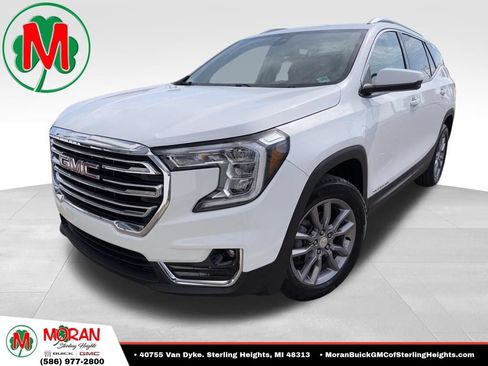 Used 2023 GMC Terrain SLT FWD image 1