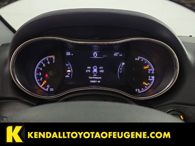 Used 2017 Jeep Grand Cherokee Limited w/ Luxury Group II AWD/4WD image 16