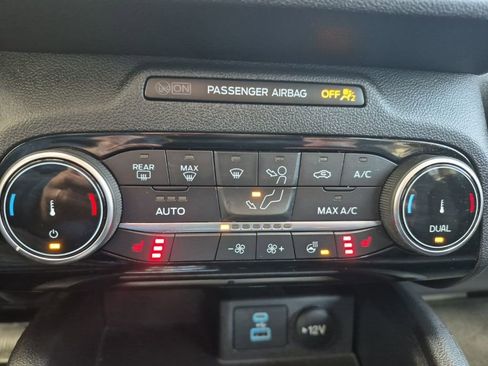 Used 2022 Ford Escape SEL image 23