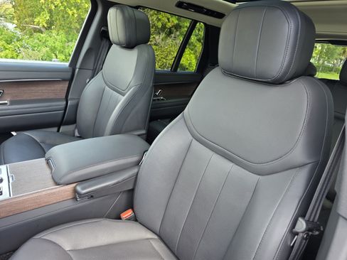 Certified 2023 Land Rover Range Rover SE AWD/4WD image 12