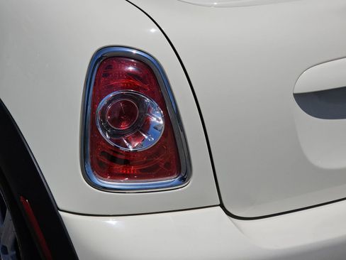Used 2015 MINI Cooper Roadster S FWD image 28