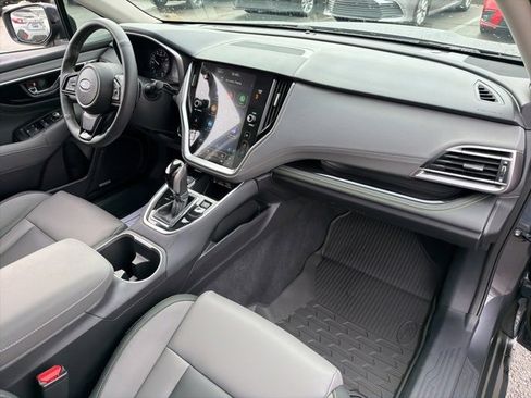 Used 2025 Subaru Outback Onyx Edition XT w/ Popular Package #2 image 9
